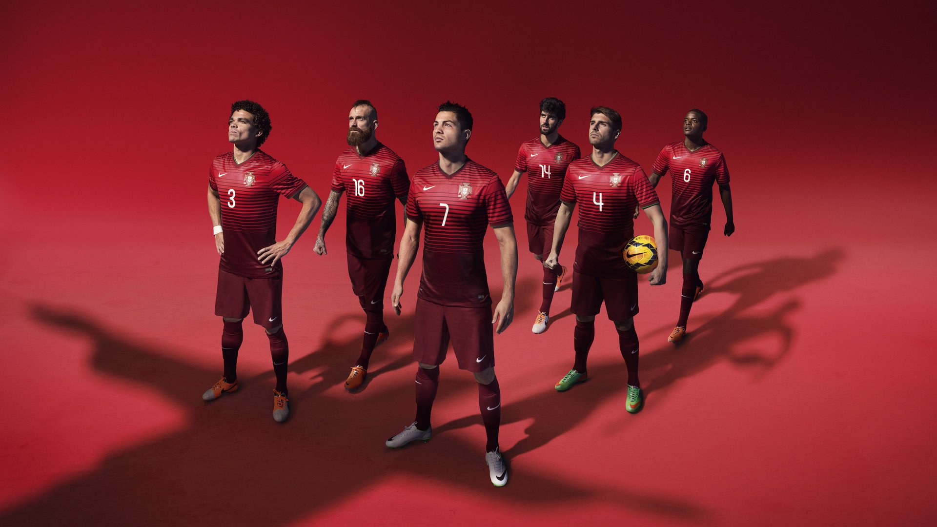 国脚回归助力球队稳定,国足启程回国